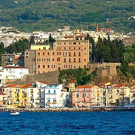 Belvedere 3*